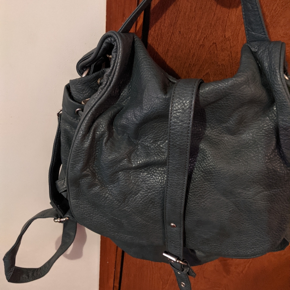 Purses - Picture 6 of 10
